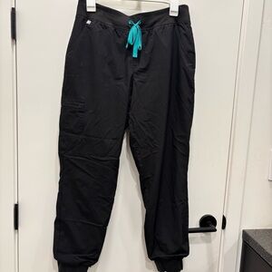 Women’s Medium Black FIGS Zamora FREEx Lined Jogger Scrub Pants